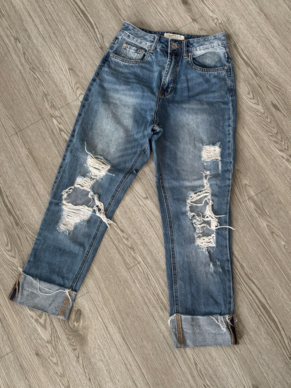 5/$25✨NWOT🏷️Streetwear Society Distressed Boyfriend Jeans in Blue